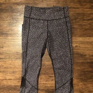 Lululemon crop leggings